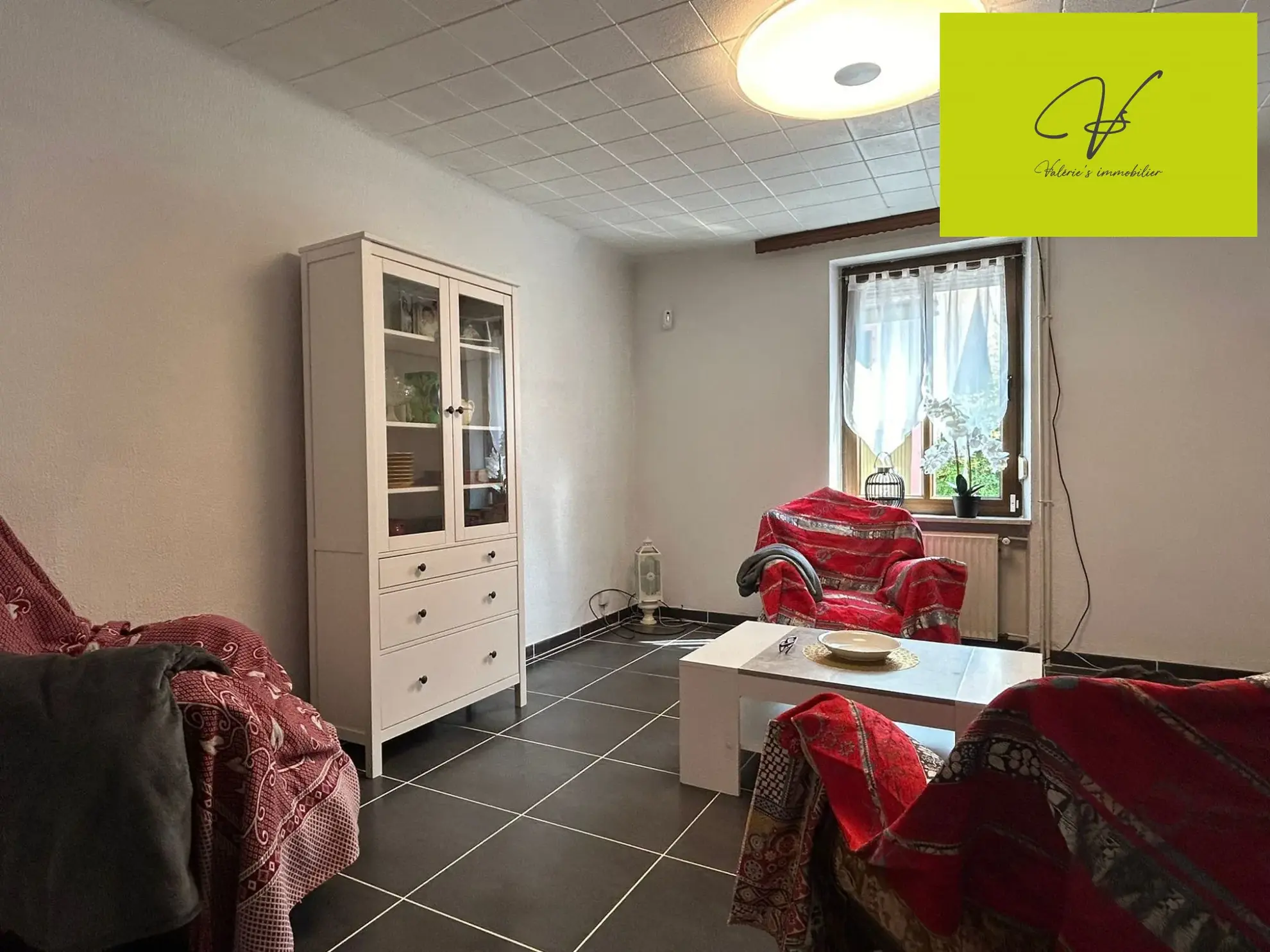 Maison semi-mitoyenne à Sarreguemines proche du centre-ville avec potentiel de création d'appartement 