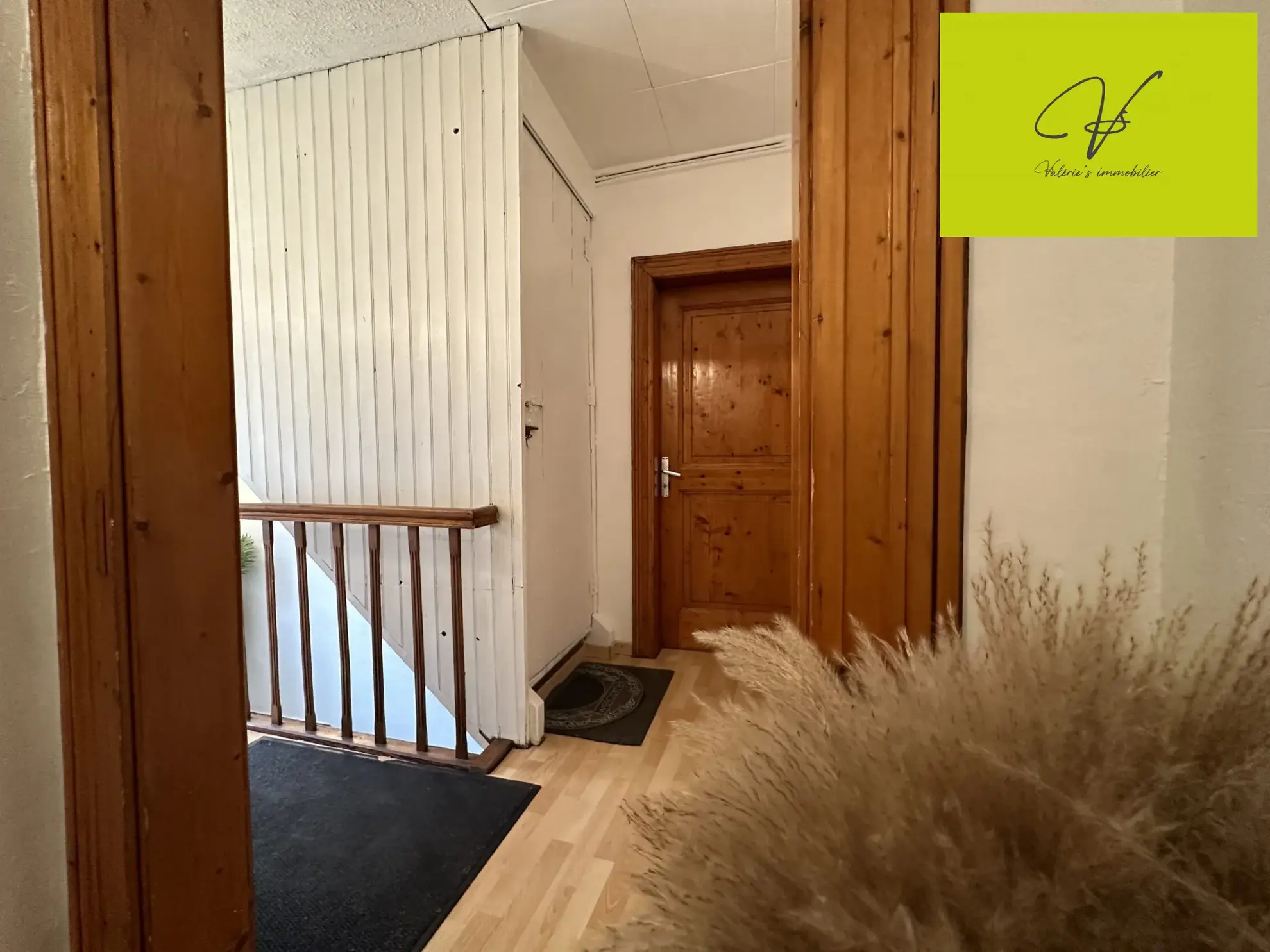 Maison semi-mitoyenne à Sarreguemines proche du centre-ville avec potentiel de création d'appartement 