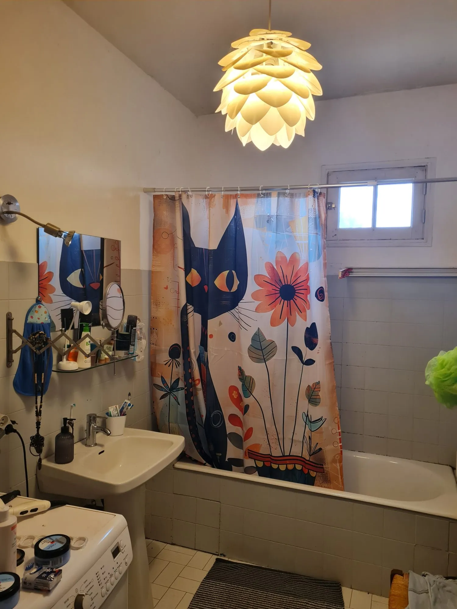 Appartement T4 traversant de 81 m² à Roquettes – Proche commerces 