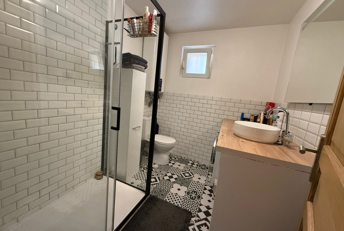 Charmante maison de village de 51 m² à Pourcieux, entièrement rénovée 