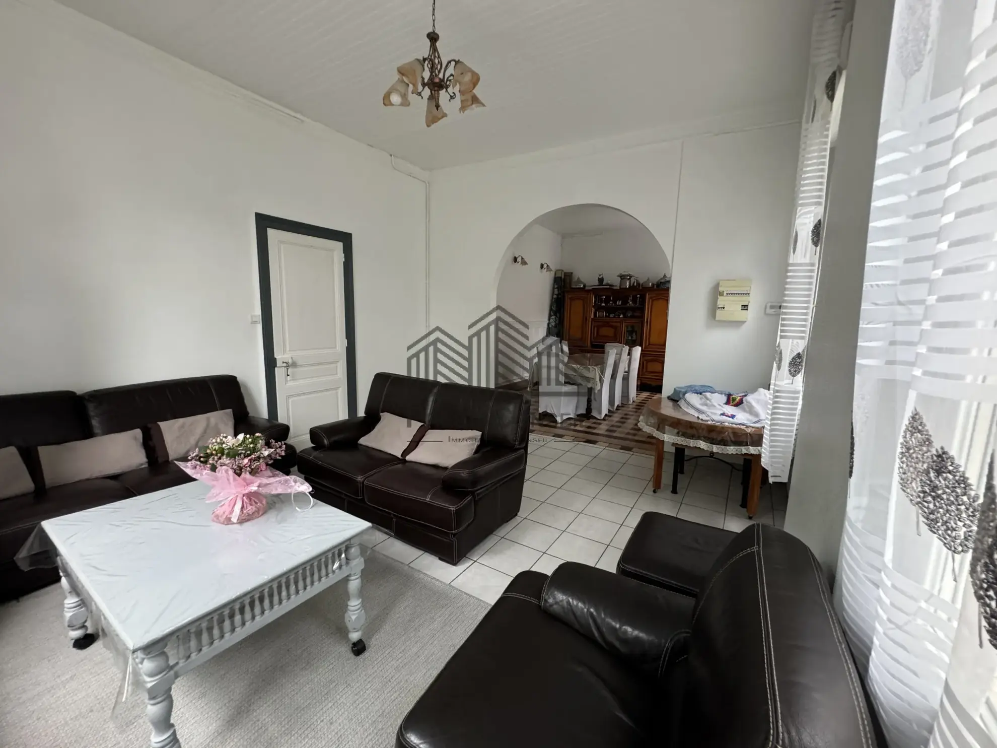 Maison de maître à Elbeuf de 168 m² avec jardin, garage, 5 chambres 