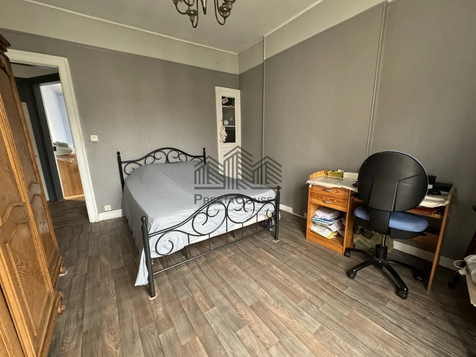 Maison de maître à Elbeuf de 168 m² avec jardin, garage, 5 chambres 