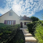 Vente d'une maison familiale à Saint-Quentin avec sous-sol complet et jardin