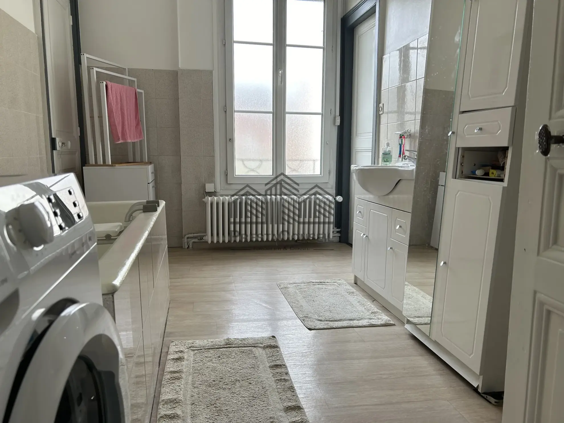 Maison de maître à Elbeuf de 168 m² avec jardin, garage, 5 chambres 