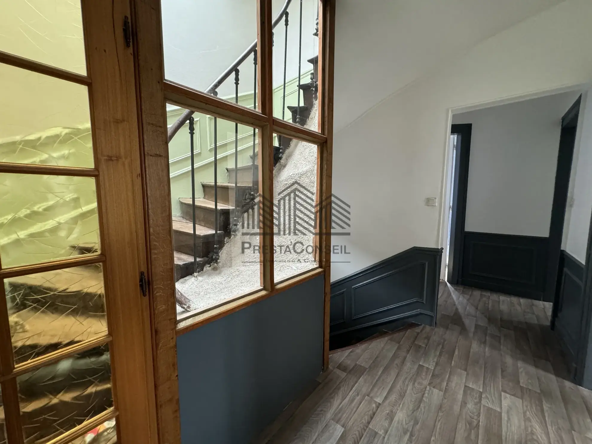 Maison de maître à Elbeuf de 168 m² avec jardin, garage, 5 chambres 