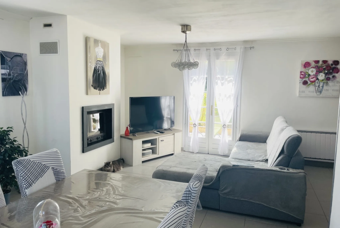 Vente d'une maison familiale à Saint-Quentin avec sous-sol complet et jardin 