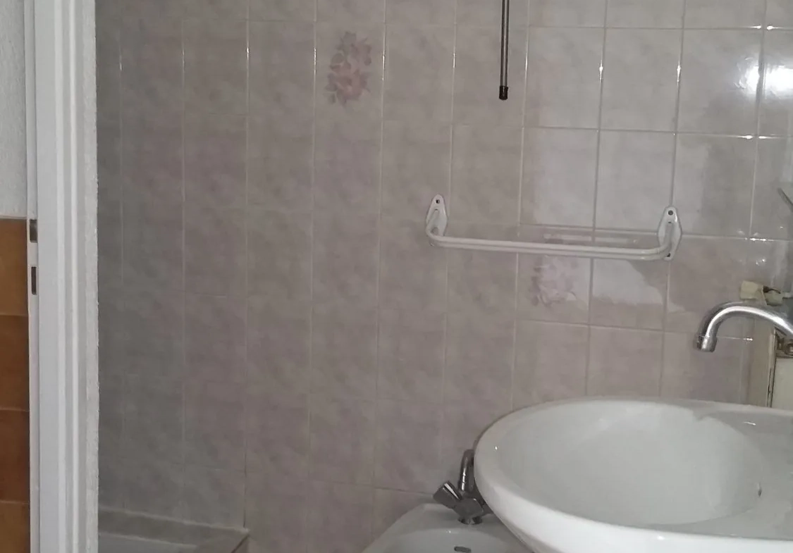 Immeuble à vendre à LANNEMEZAN avec potentiel locatif et garages 