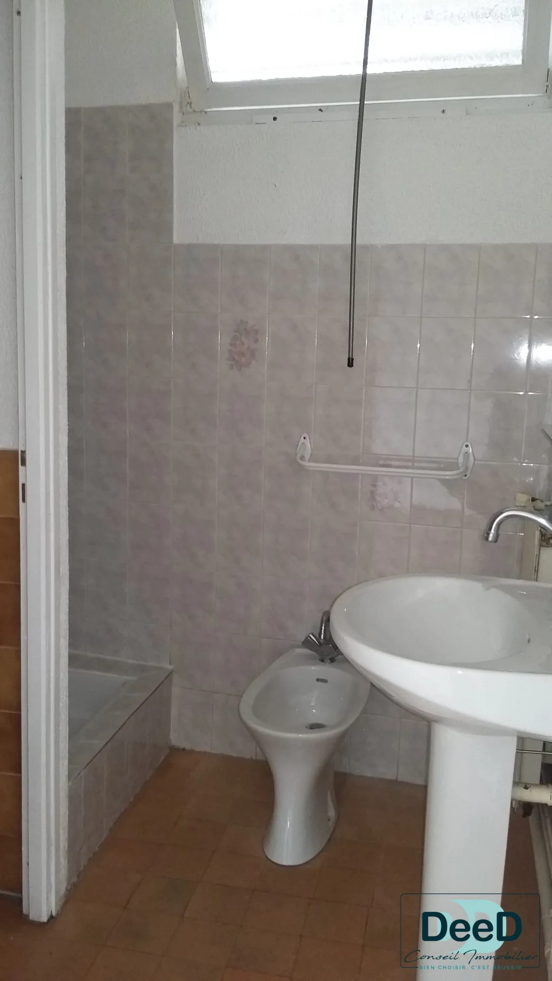 Immeuble à vendre à LANNEMEZAN avec potentiel locatif et garages 