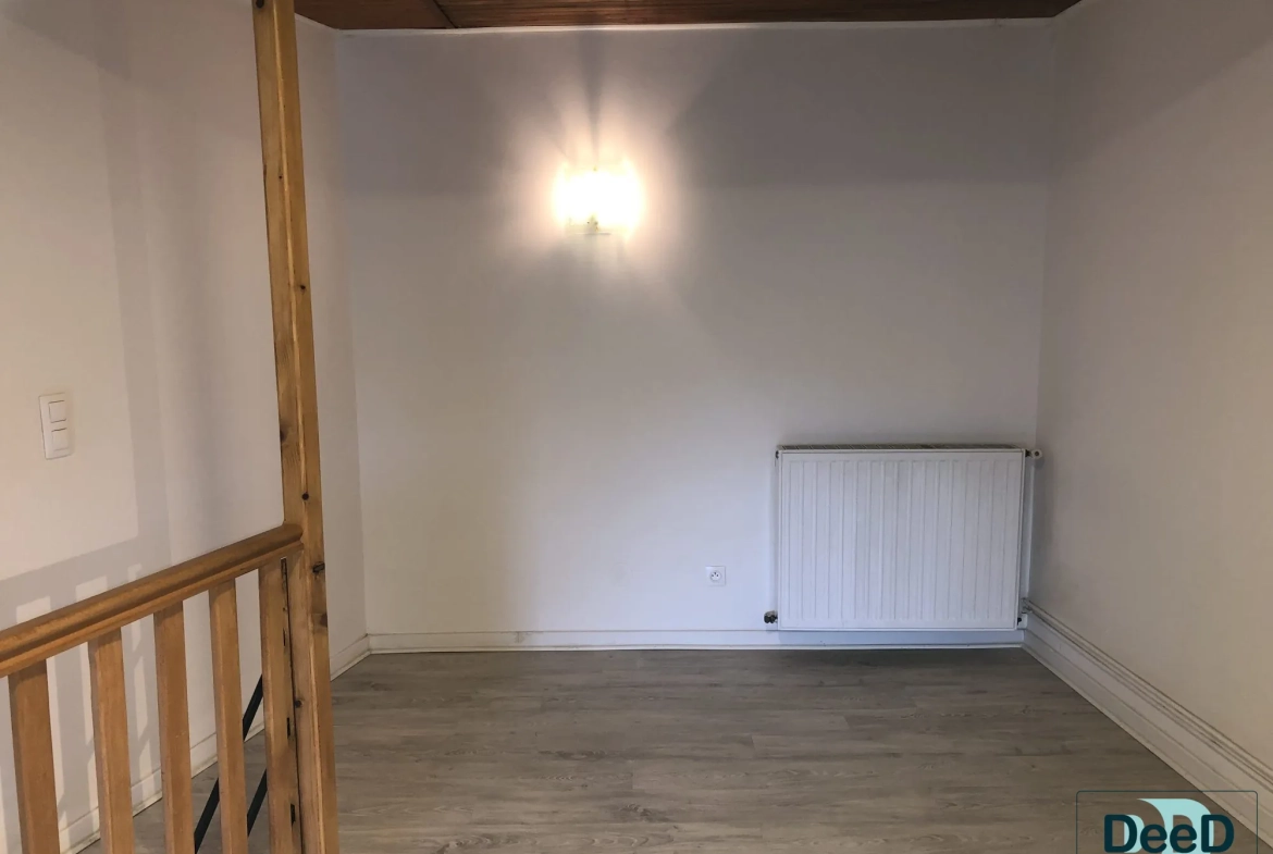 Immeuble à vendre à LANNEMEZAN avec potentiel locatif et garages 