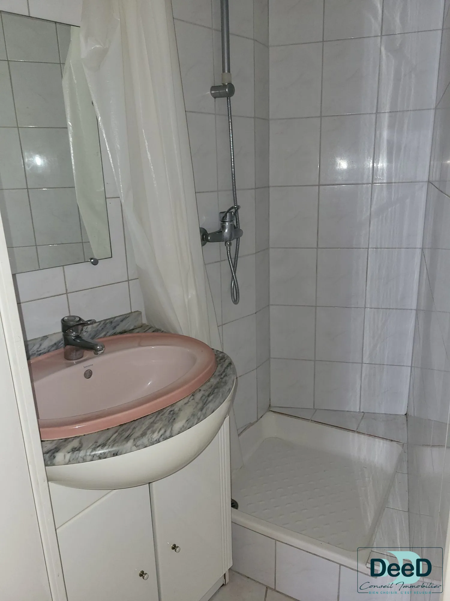 Immeuble à vendre à LANNEMEZAN avec potentiel locatif et garages 