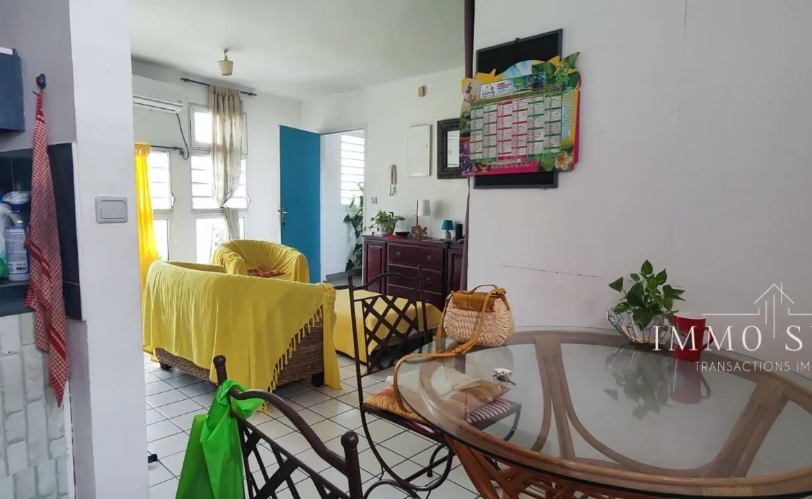 Appartement 38 m² avec balcon à Pointe-à-Pitre, centre-ville, investissement ou résidence 