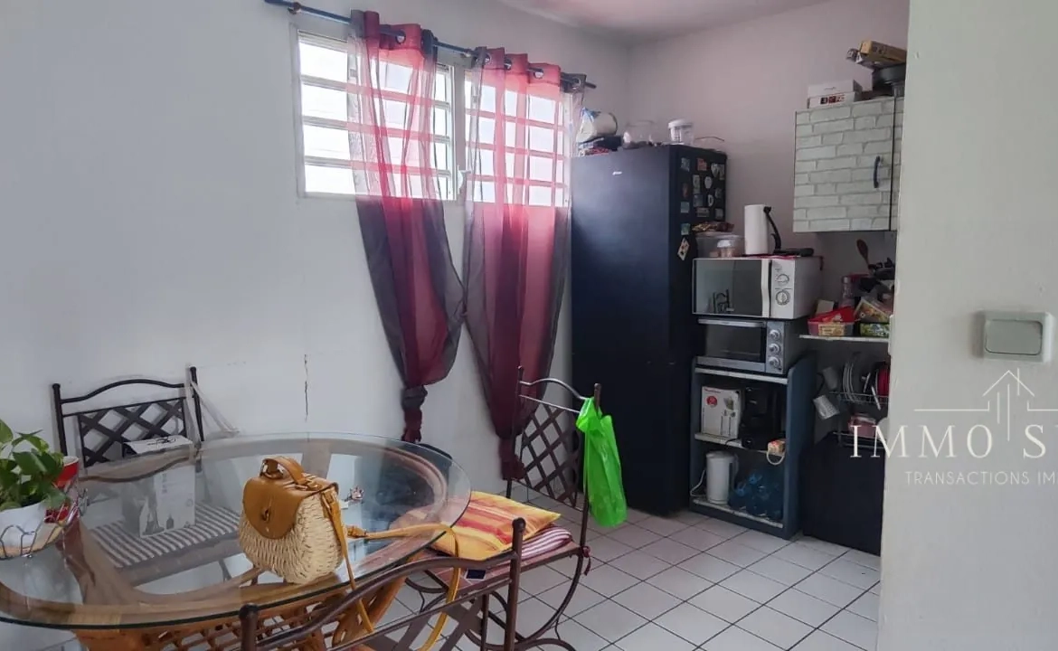 Appartement 38 m² avec balcon à Pointe-à-Pitre, centre-ville, investissement ou résidence 