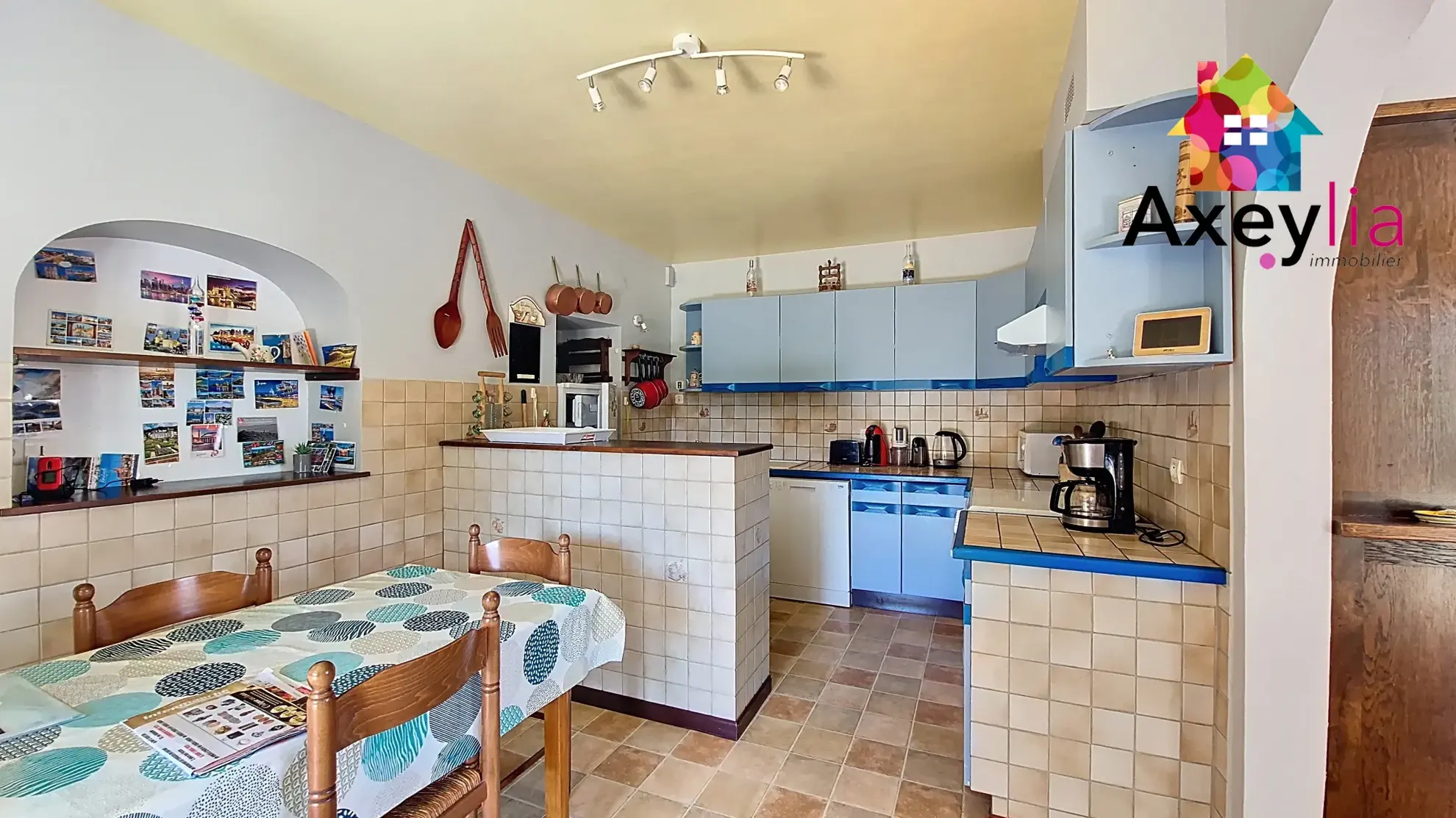 À vendre maison 4 chambres avec grand terrain à Chauffailles 