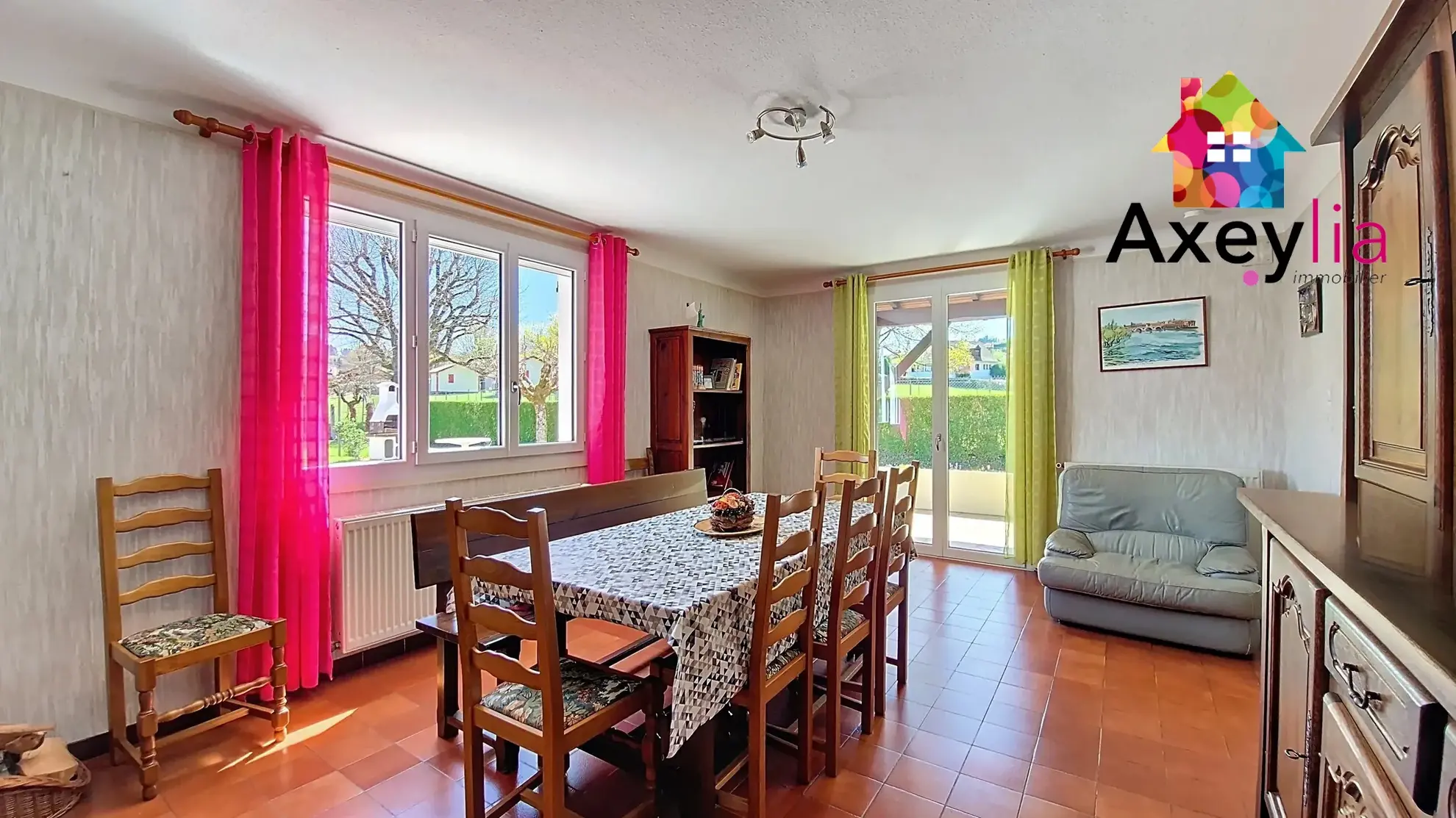 À vendre maison 4 chambres avec grand terrain à Chauffailles 