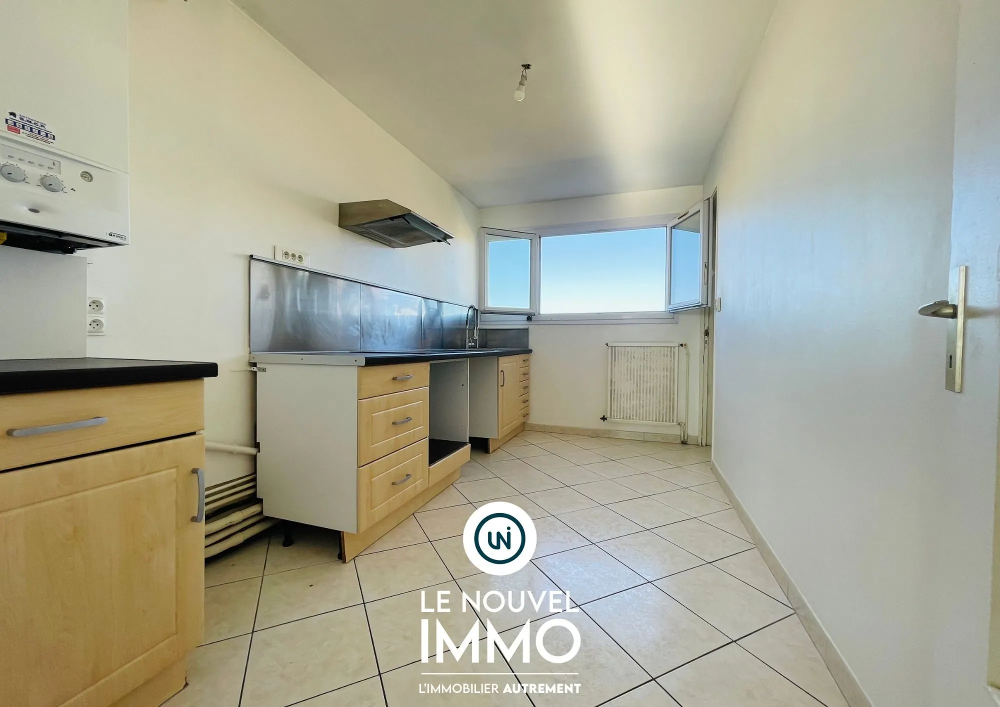 Appartement T3 lumineux de 71 m² avec balcon et cave à Rognac 