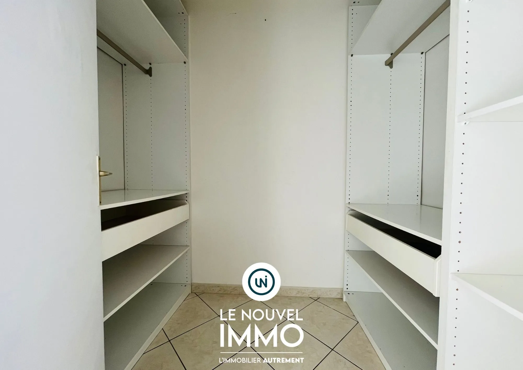 Appartement T3 lumineux de 71 m² avec balcon et cave à Rognac 