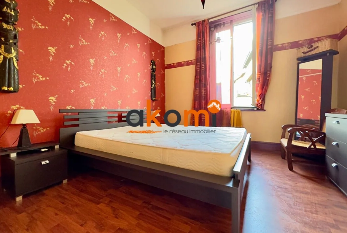Appartement 4 pièces lumineux de 110 m² à Lunéville avec garage sécurisé 