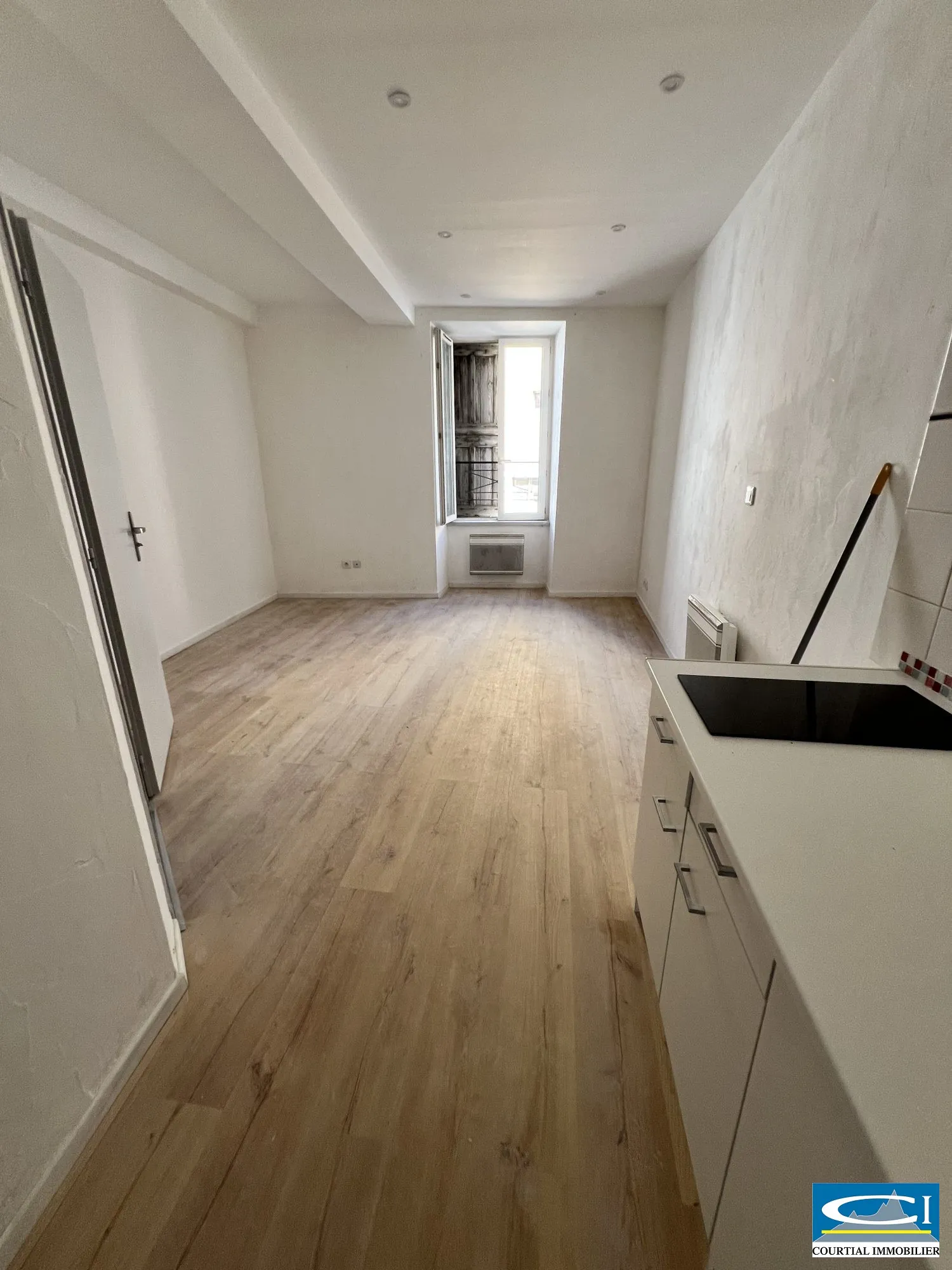 Investissez dans deux studios au cœur de Bourg-lès-Valence avec rentabilité assurée 
