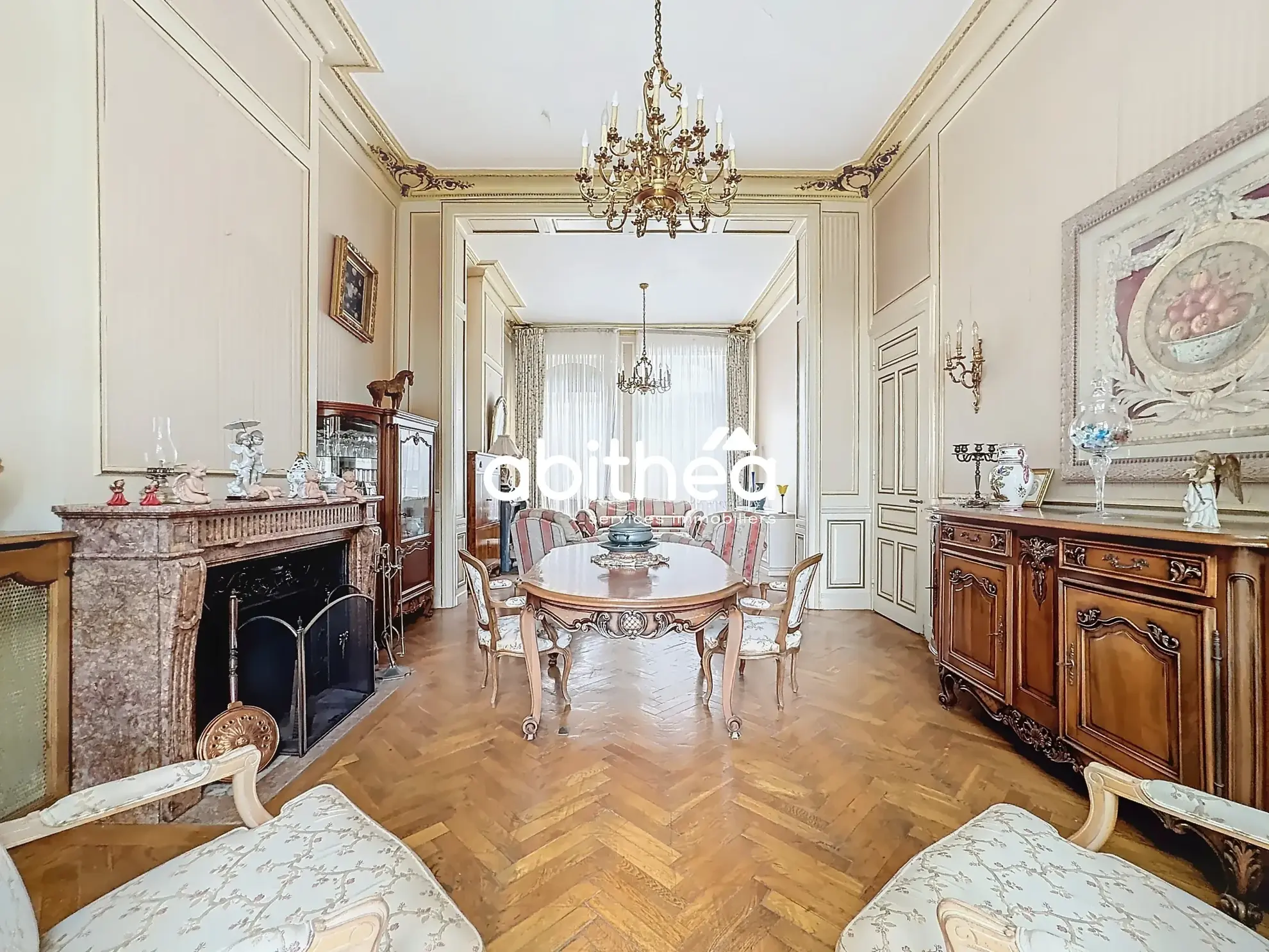 Maison bourgeoise de 257 m² avec jardin à Hénin Beaumont 