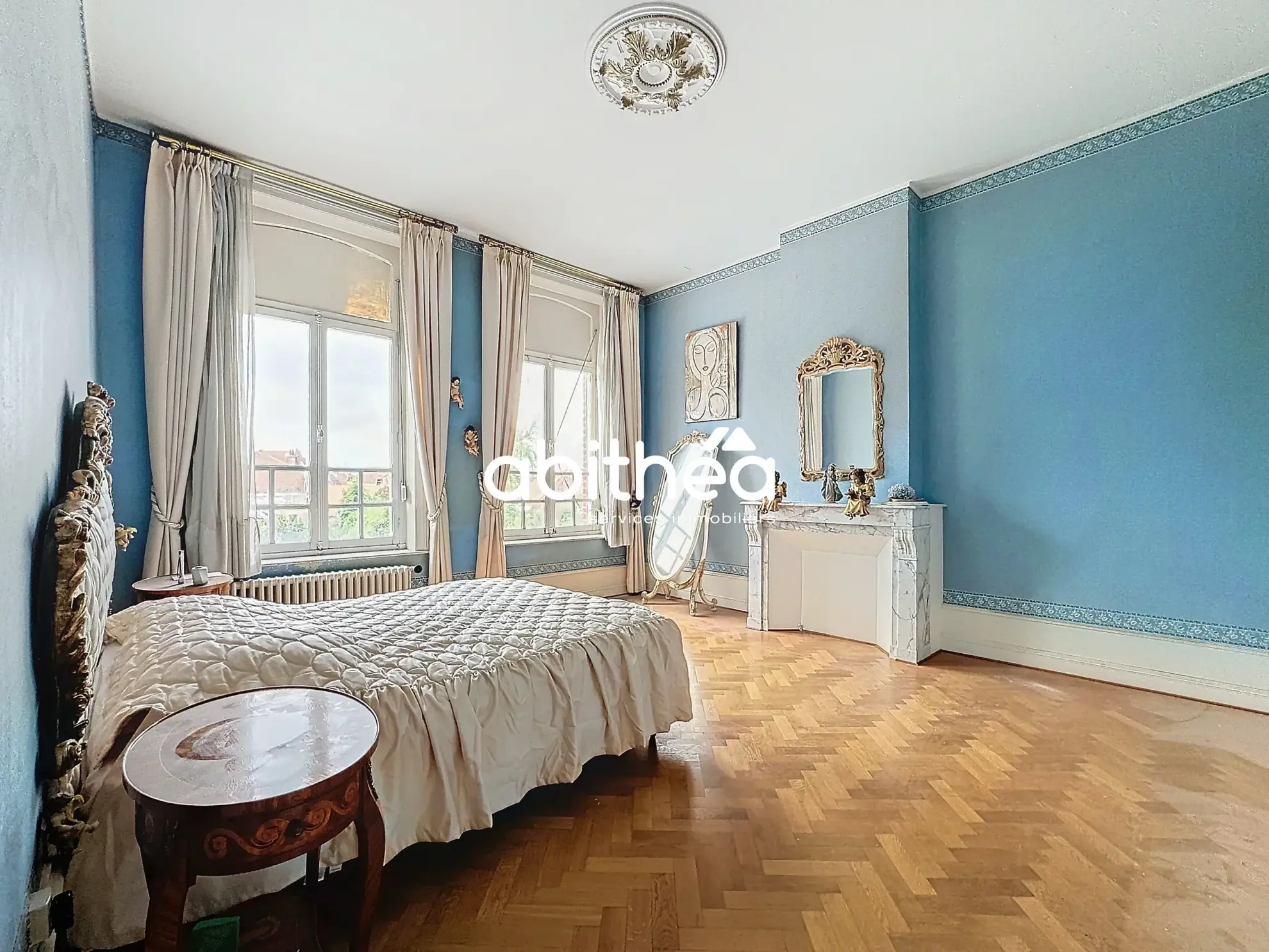 Maison bourgeoise de 257 m² avec jardin à Hénin Beaumont 