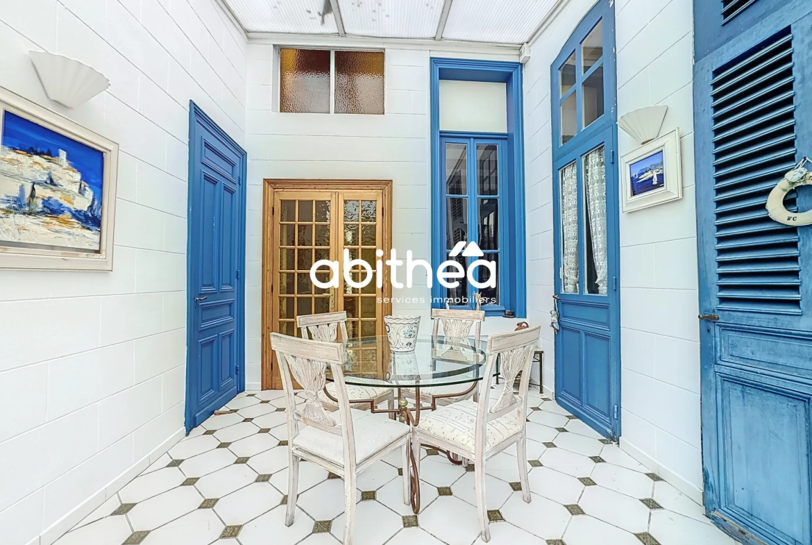 Maison bourgeoise de 257 m² avec jardin à Hénin Beaumont 
