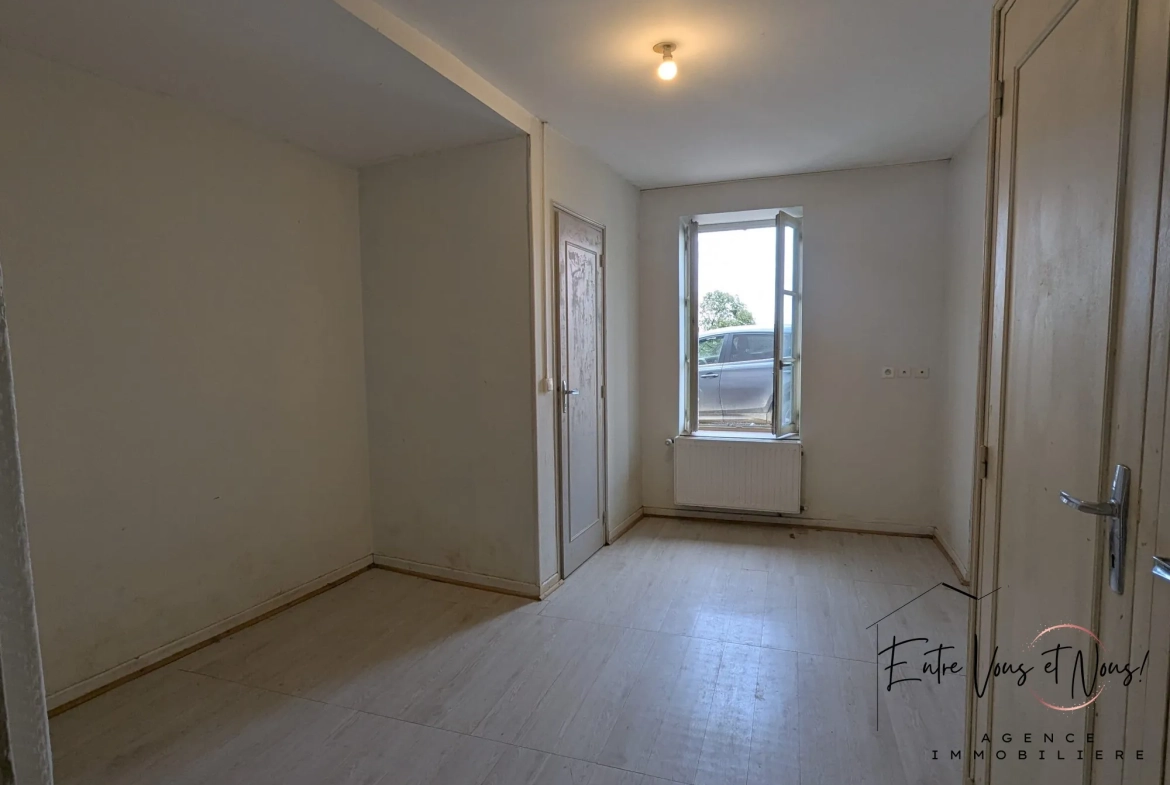 Maison en pierre de 170 m² à vendre à Gironde-sur-Dropt avec jardin et nombreuses chambres 