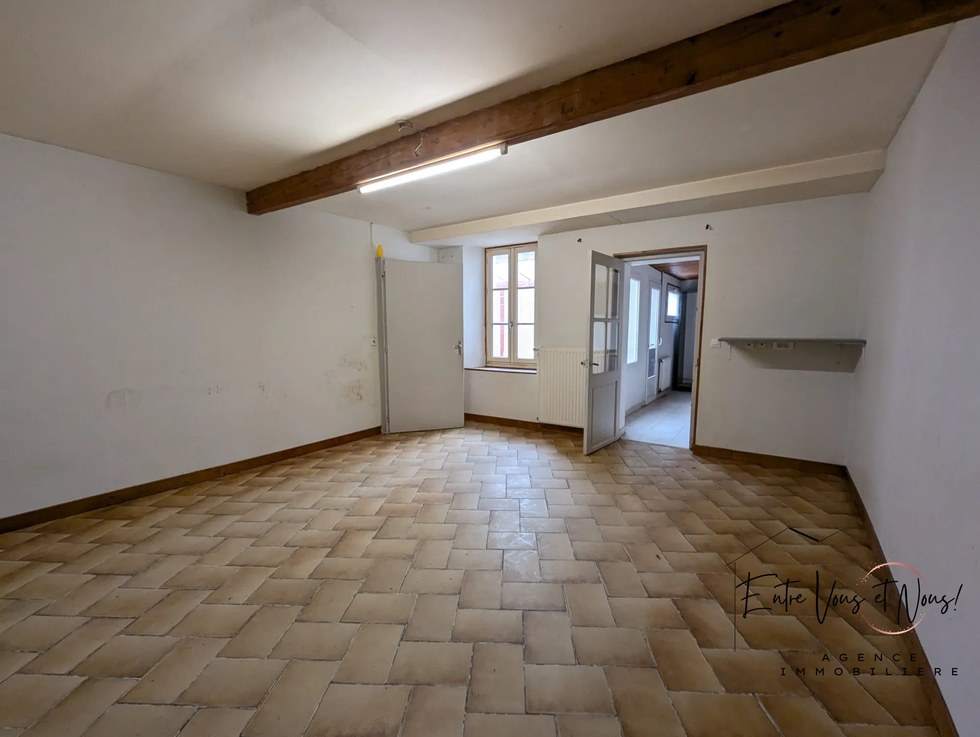 Maison en pierre de 170 m² à vendre à Gironde-sur-Dropt avec jardin et nombreuses chambres 