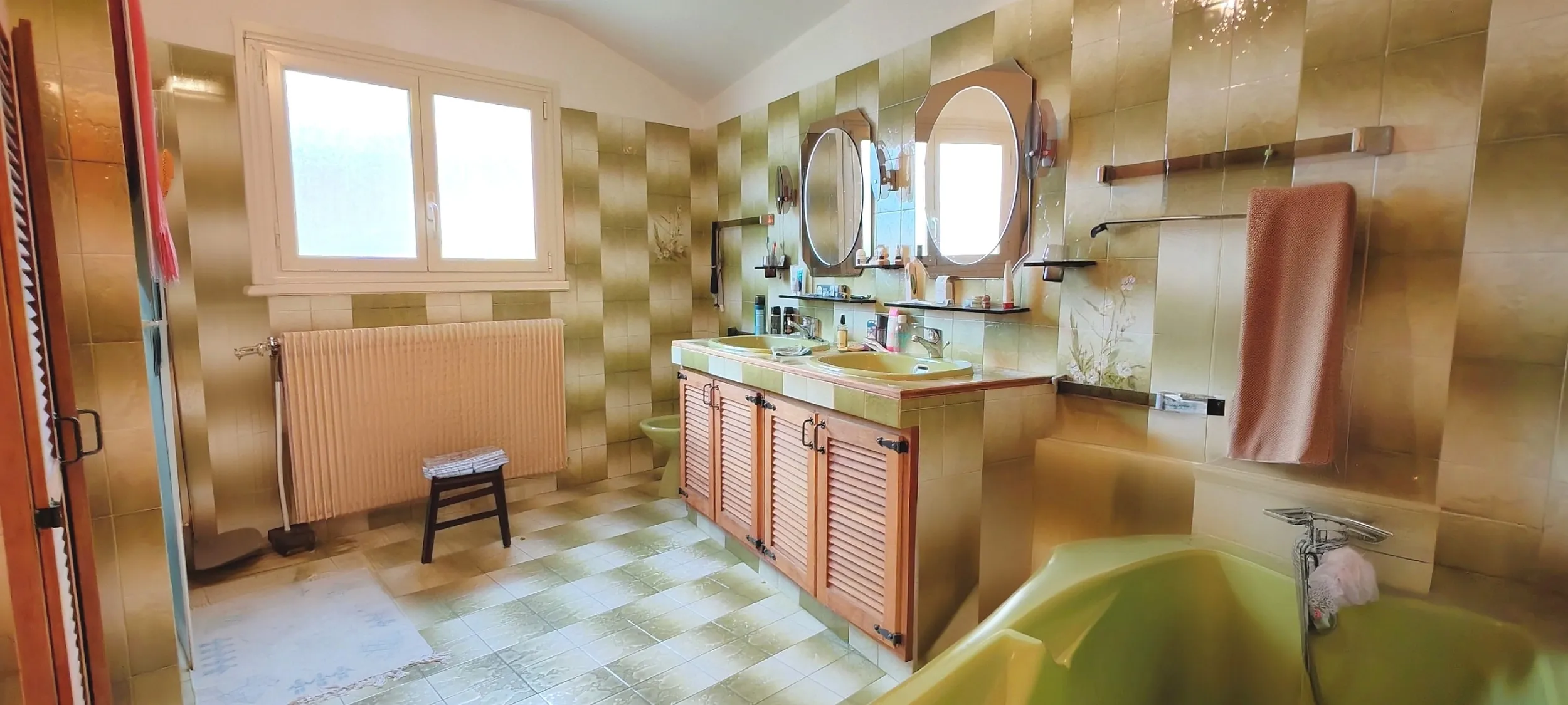 Grande maison avec gîte à vendre à Saint Maurice des Noues - 270 m² 