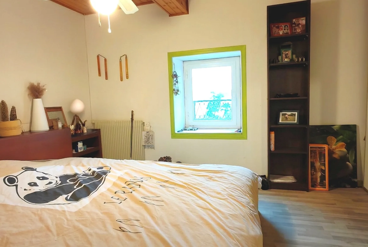 Grande maison avec gîte à vendre à Saint Maurice des Noues - 270 m² 