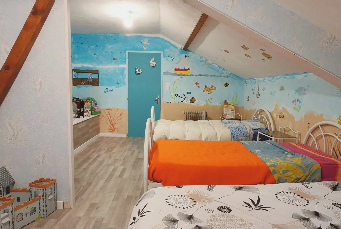 Grande maison avec gîte à vendre à Saint Maurice des Noues - 270 m² 