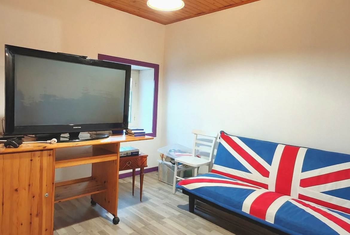 Grande maison avec gîte à vendre à Saint Maurice des Noues - 270 m² 