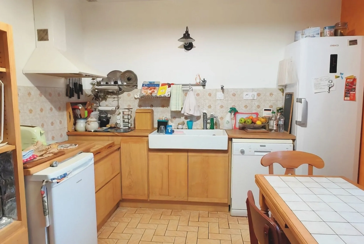 Grande maison avec gîte à vendre à Saint Maurice des Noues - 270 m² 