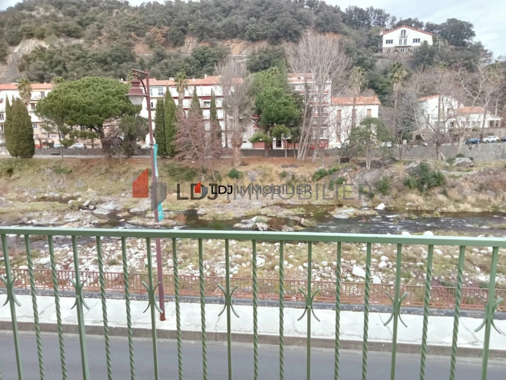 Studio lumineux meublé de 18,75 m² avec balcon à Amélie-les-Bains-Palalda
