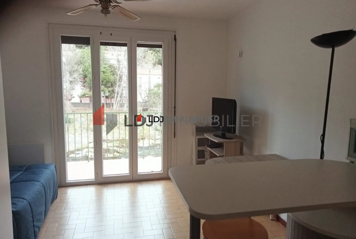 Studio lumineux meublé de 18,75 m² avec balcon à Amélie-les-Bains-Palalda 