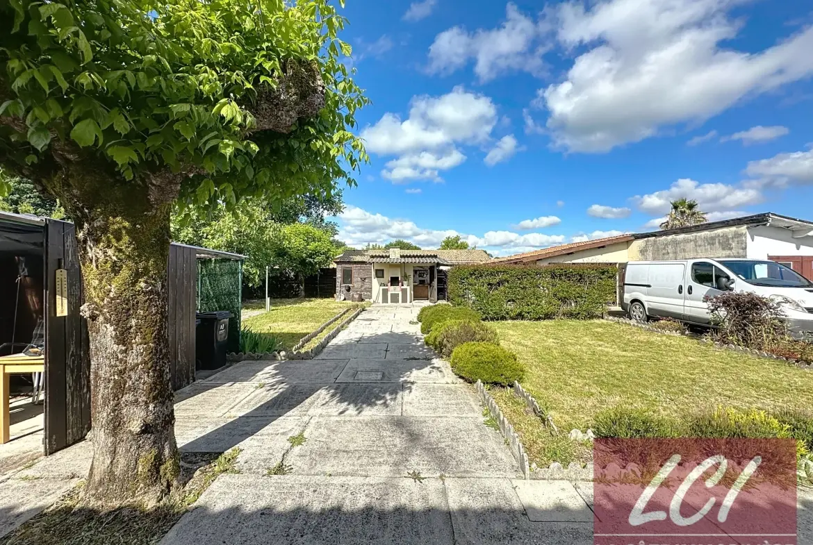 Maison individuelle à Biganos avec terrain de 880m² et potentiel d'extension 