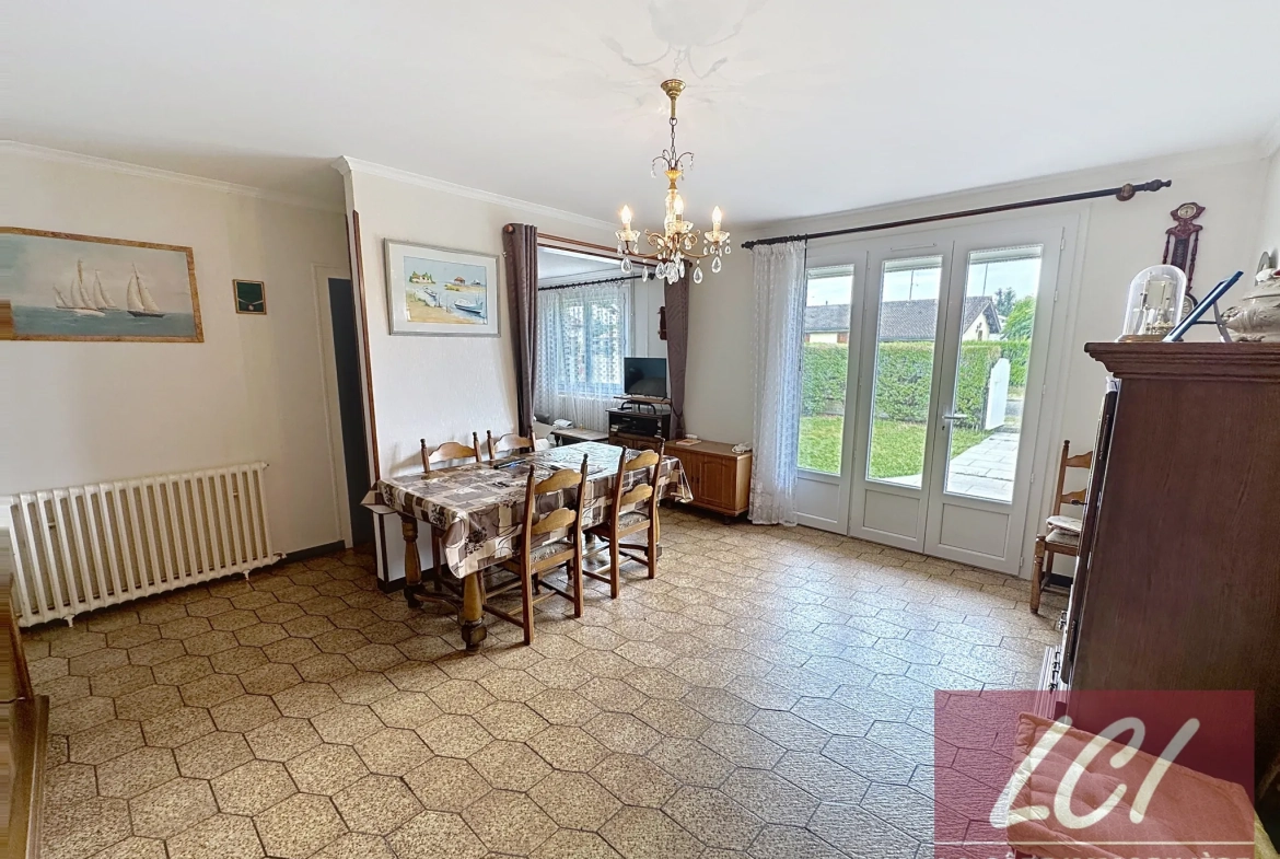 Maison individuelle à Biganos avec terrain de 880m² et potentiel d'extension 