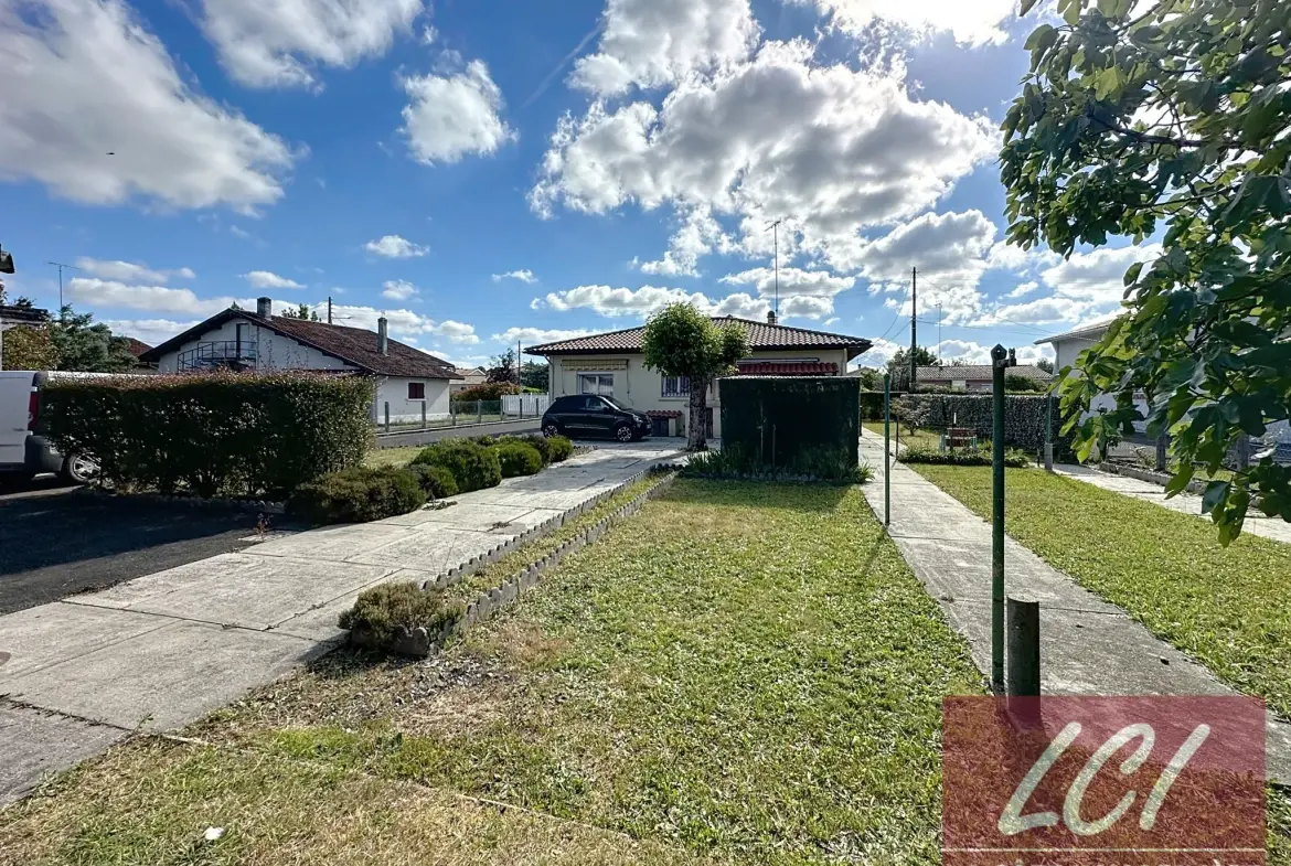 Maison individuelle à Biganos avec terrain de 880m² et potentiel d'extension 