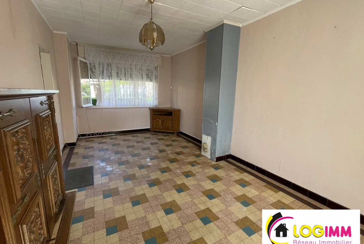 Maison à rénover à Bousies de plus de 600 m² avec 3 chambres 