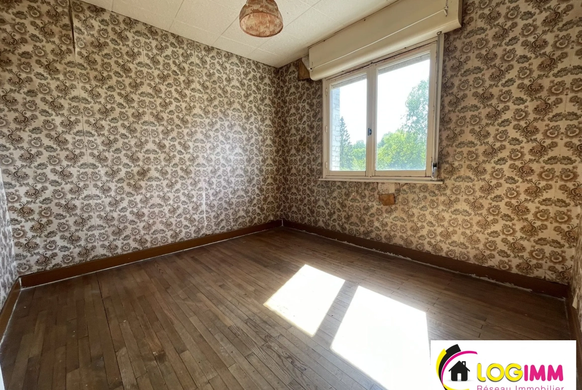 Maison à rénover à Bousies de plus de 600 m² avec 3 chambres 