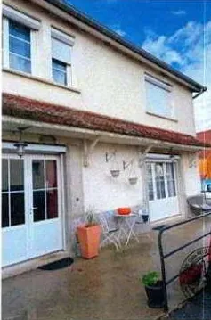 Maison T4 à vendre à Maillot - 202 m² avec grand terrain
