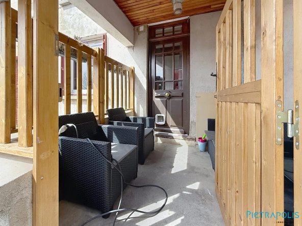 Maison familiale avec potentiel au centre de Bussière - Terrasse et 4 chambres
