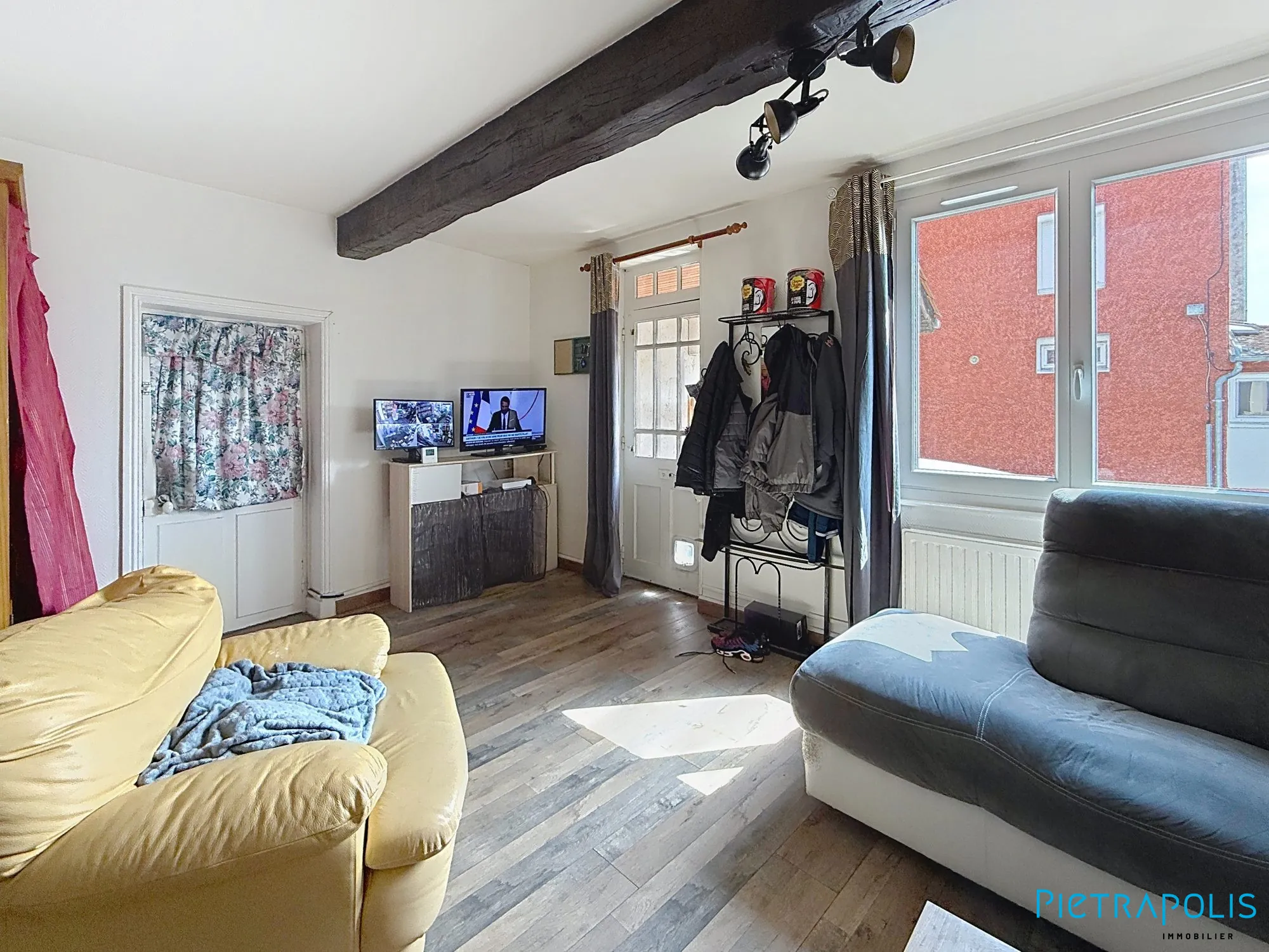 Maison familiale avec potentiel au centre de Bussière - Terrasse et 4 chambres 
