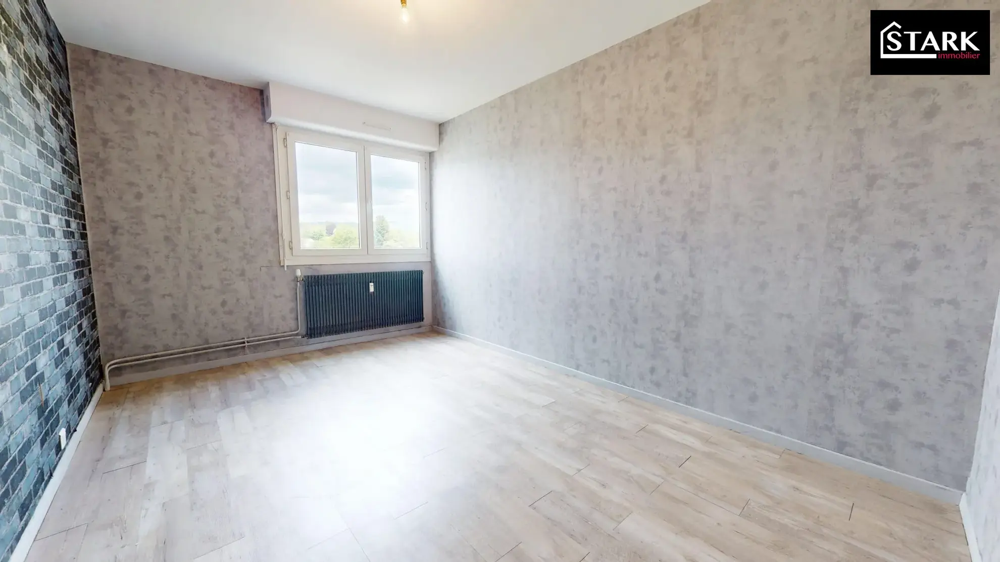 Appartement 3 Chambres avec Vue Exceptionnelle, Balcon et Garage à Valdoie 