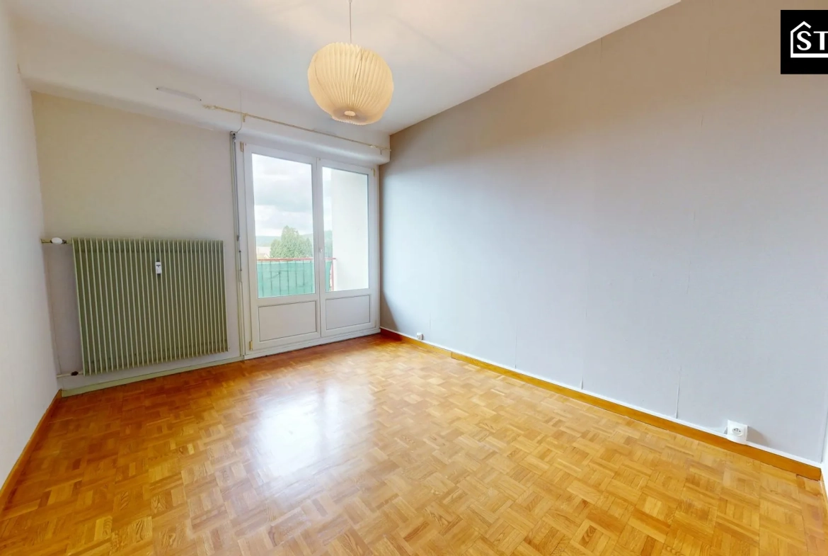 Appartement 3 Chambres avec Vue Exceptionnelle, Balcon et Garage à Valdoie 