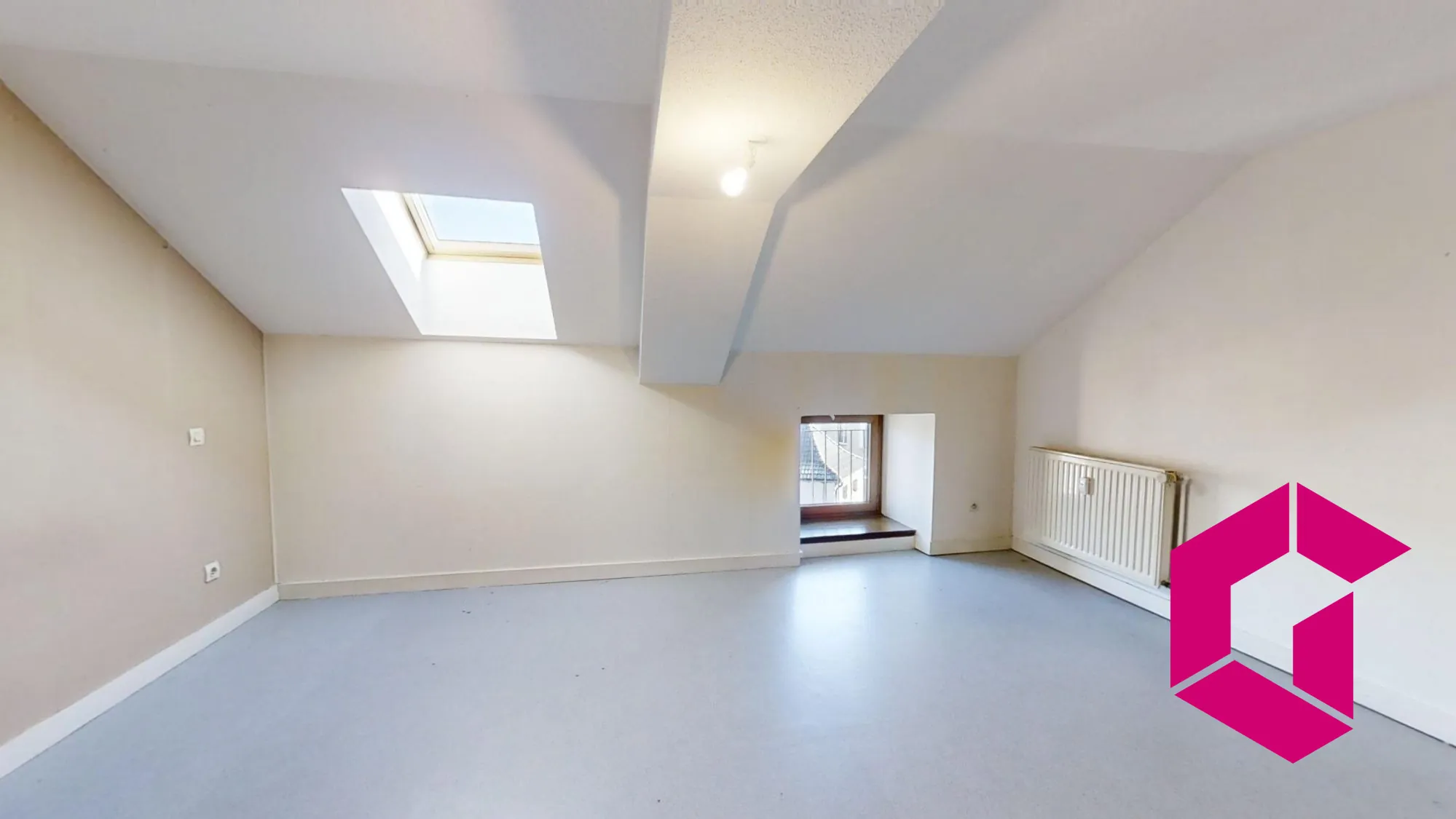 À vendre à Tence appartement duplex de 86 m² avec cave et chauffage central 