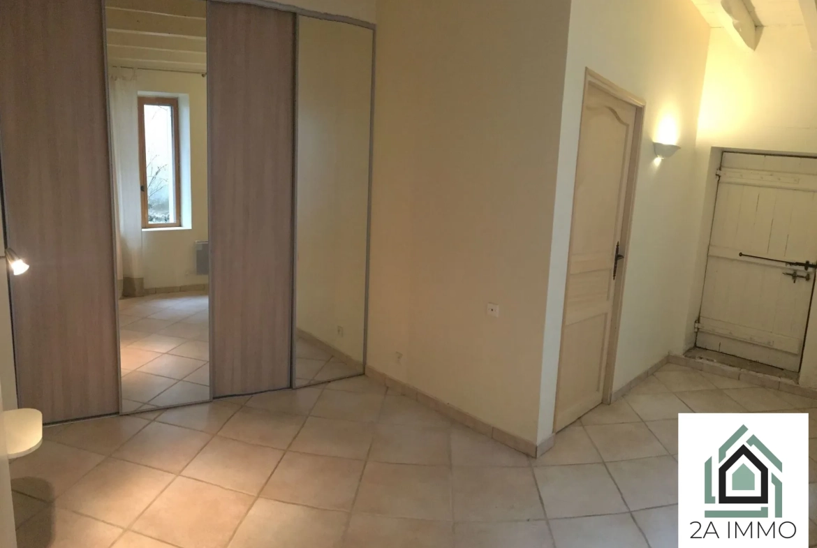Maison de 164 m² en centre-ville aux Ancizes-Comps avec jardin et potentiel à finir 