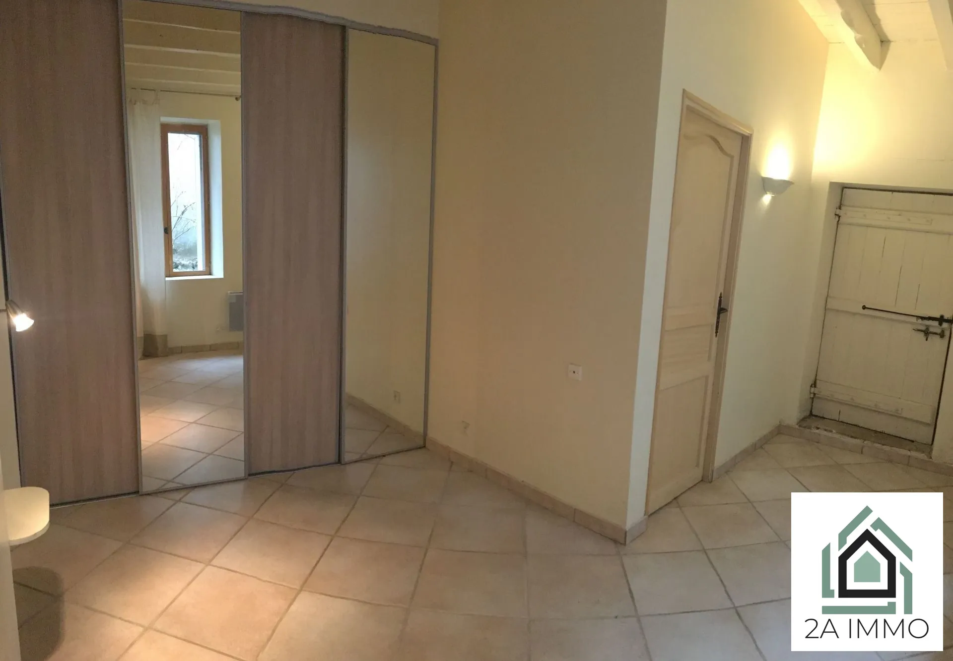Maison de 164 m² en centre-ville aux Ancizes-Comps avec jardin et potentiel à finir 