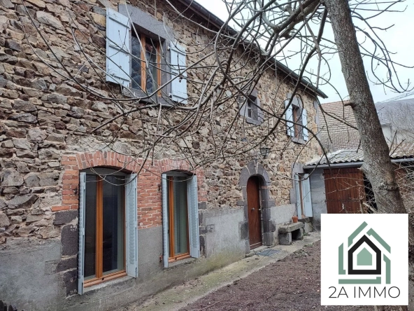 Maison de 164 m² en centre-ville aux Ancizes-Comps avec jardin et potentiel à finir