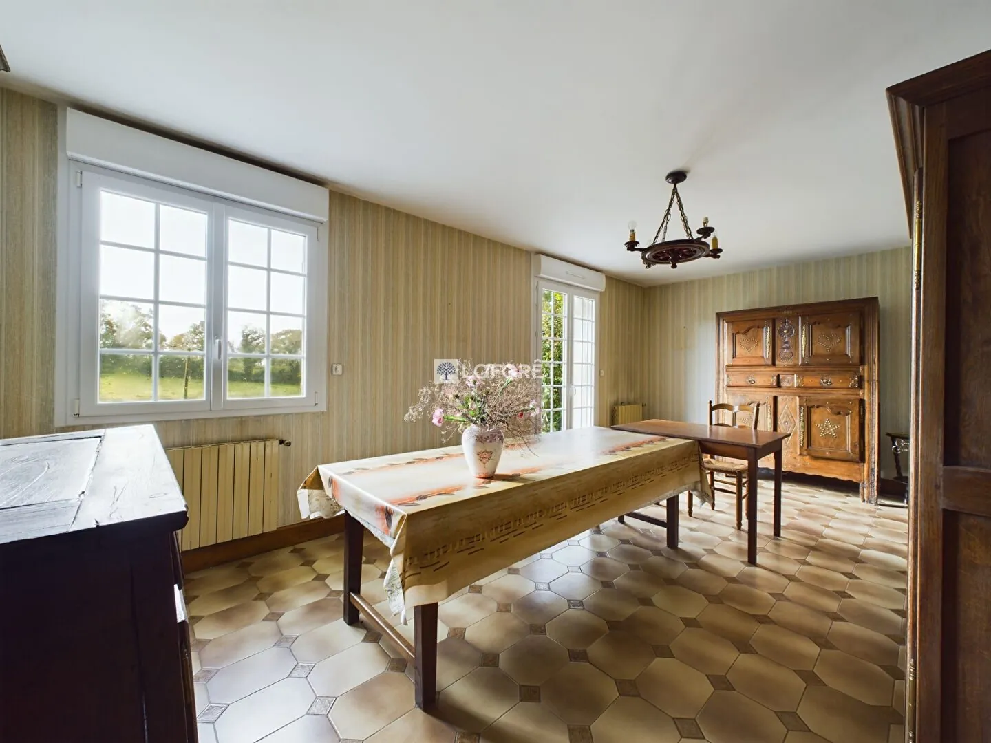 Maison à rénover avec grand terrain à Briec, campagne, 4 chambres 