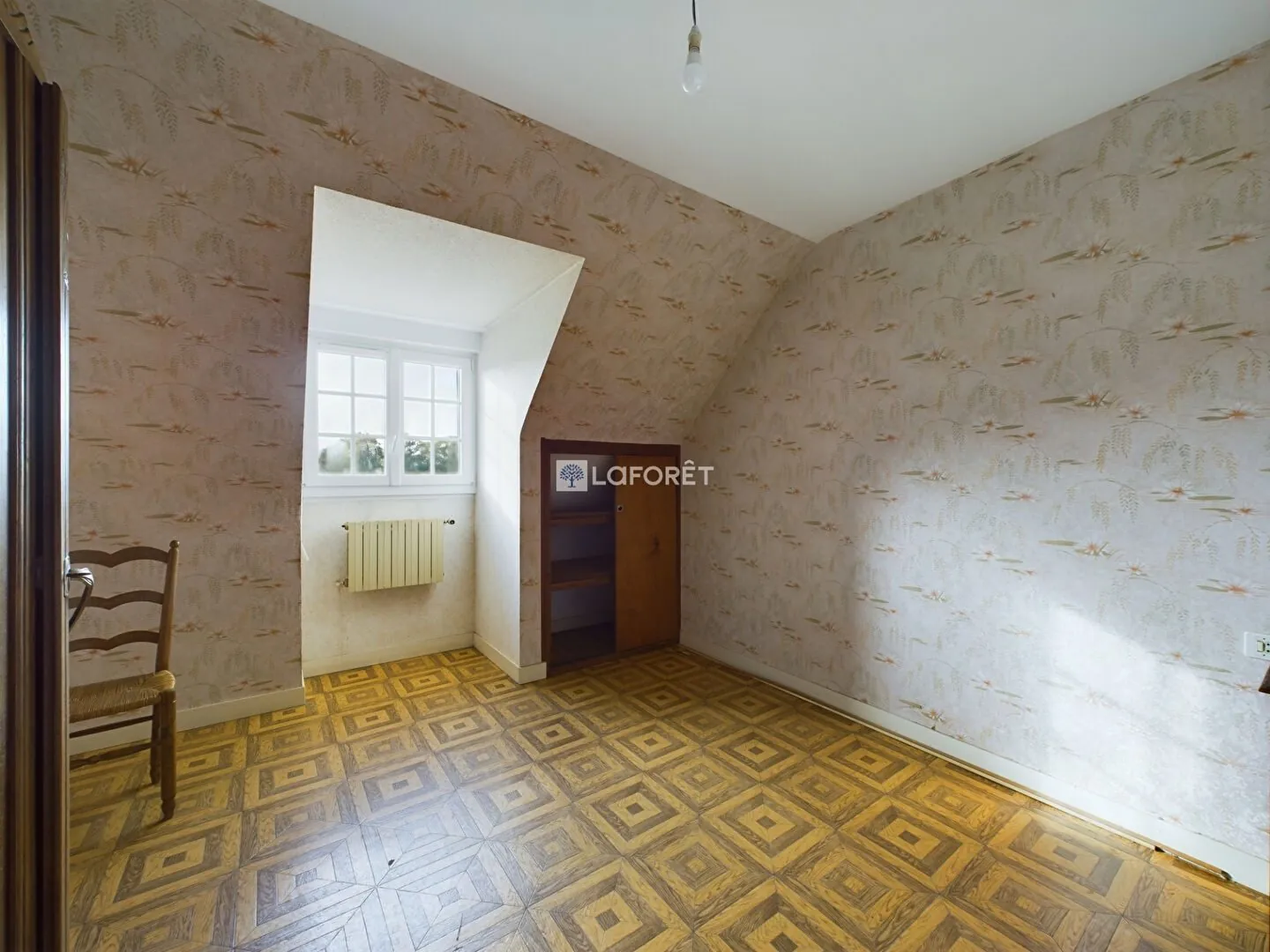 Maison à rénover avec grand terrain à Briec, campagne, 4 chambres 